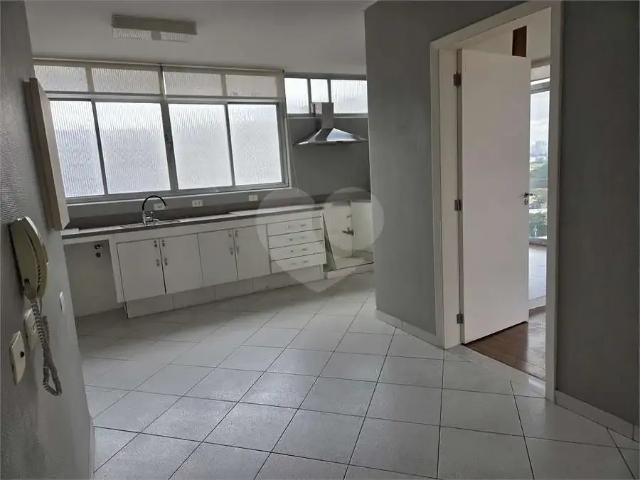 Apartamento para Venda em São Paulo/SP Cerqueira César 2 Quartos