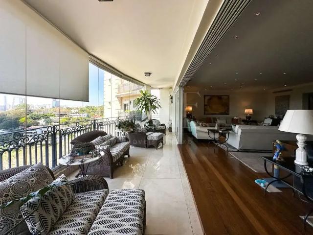 Apartamento para Venda em São Paulo/SP Cidade Jardim 4 Quartos