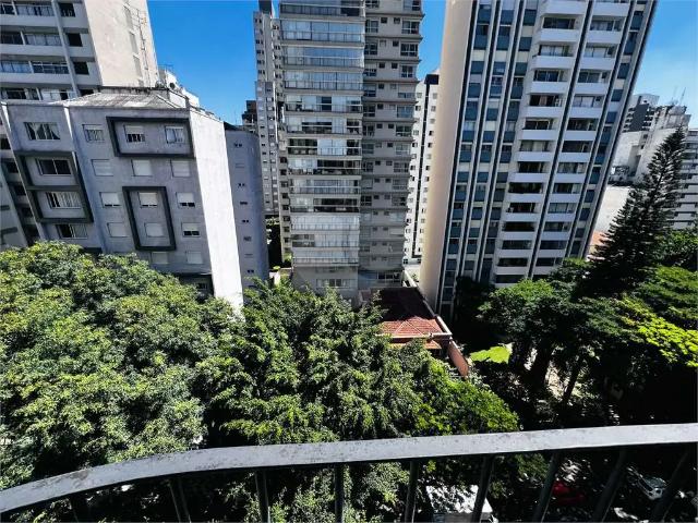 Apartamento para Venda em São Paulo/SP Higienópolis 3 Quartos