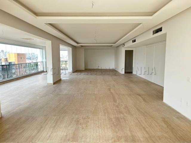 Apartamento para Venda em São Paulo/SP Indianópolis 4 Quartos