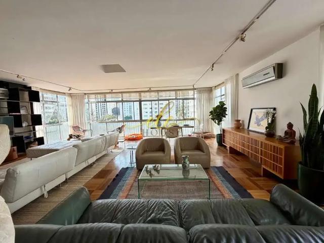 Apartamento para Venda em São Paulo/SP Jardim América 4 Quartos