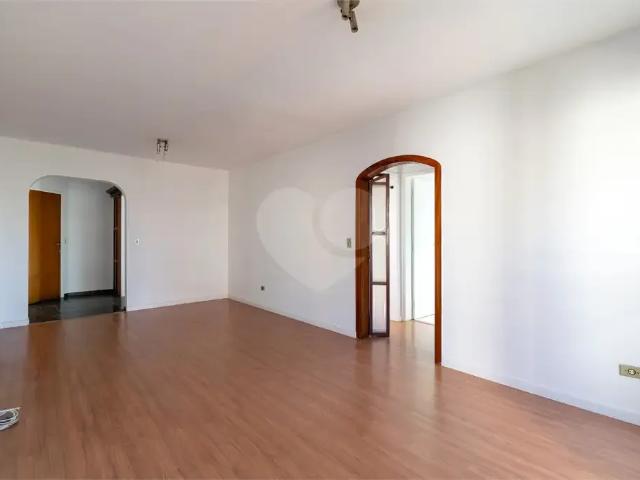 Apartamento para Venda em São Paulo/SP Jardim Brasil Zona Sul 2 Quartos
