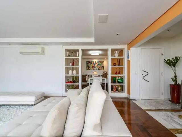Apartamento para Venda em São Paulo/SP Jardim Europa 3 Quartos