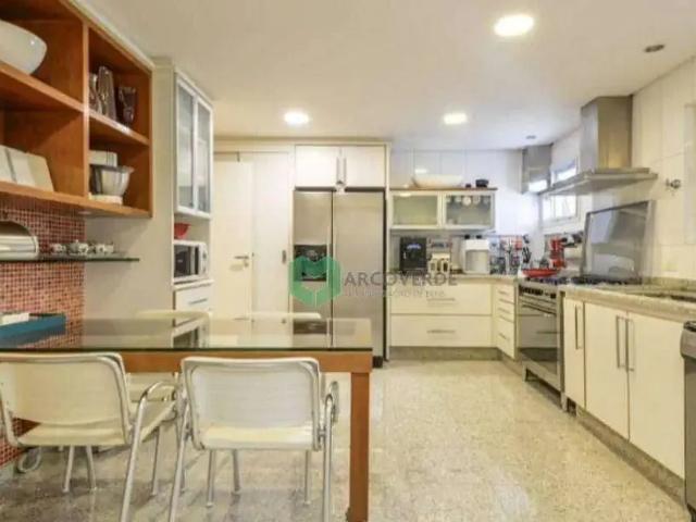 Apartamento para Venda em São Paulo/SP Jardim Europa 3 Quartos