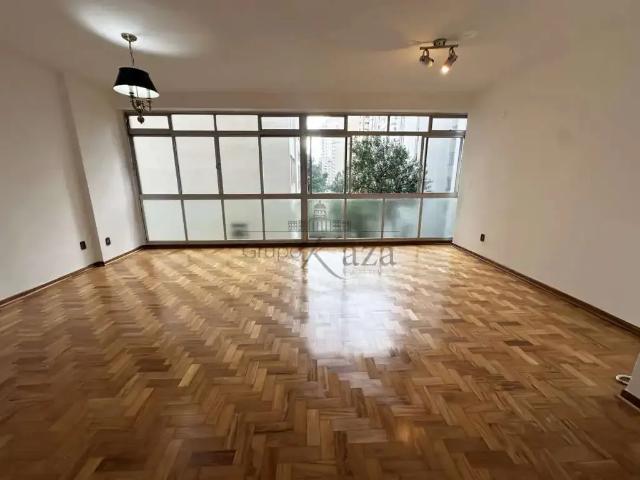 Apartamento para Venda em São Paulo/SP Jardim Europa 3 Quartos
