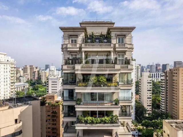 Apartamento para Venda em São Paulo/SP Jardim Europa 5 Quartos