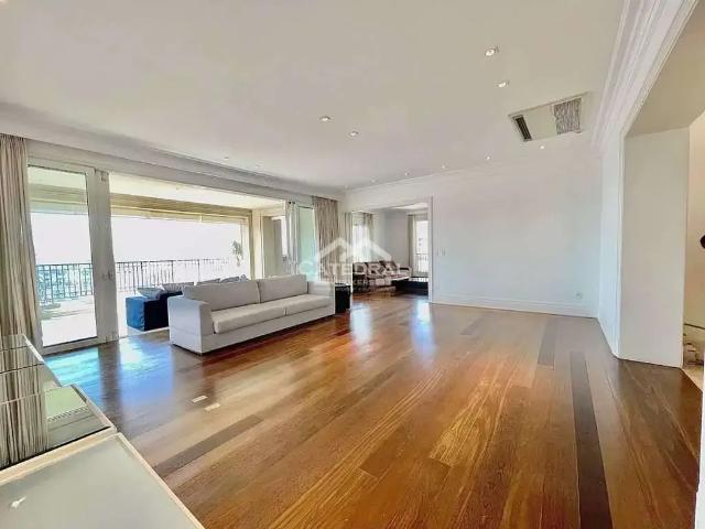 Apartamento para Venda em São Paulo/SP Jardim Europa 5 Quartos