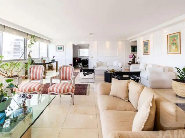 Apartamento para Venda em São Paulo/SP Jardins 4 Quartos
