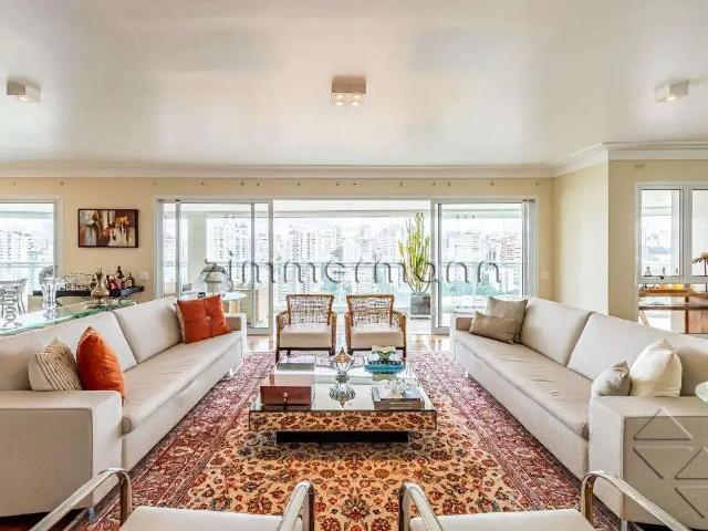 Apartamento para Venda em São Paulo/SP Pacaembu 4 Quartos