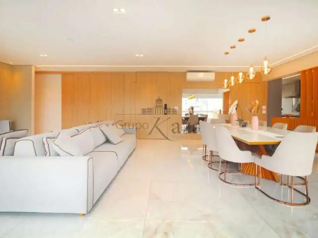 Apartamento para Venda em São Paulo/SP Panamby 3 Quartos