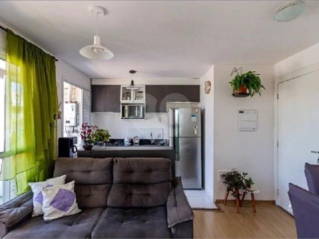 Apartamento para Venda em São Paulo/SP Parque Industrial Tomas Edson 2 Quartos