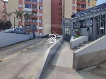 Praça Ferrúcio Tolesi - Garagem