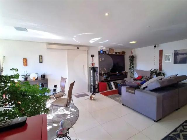 Apartamento para Venda em São Paulo/SP Pinheiros 2 Quartos