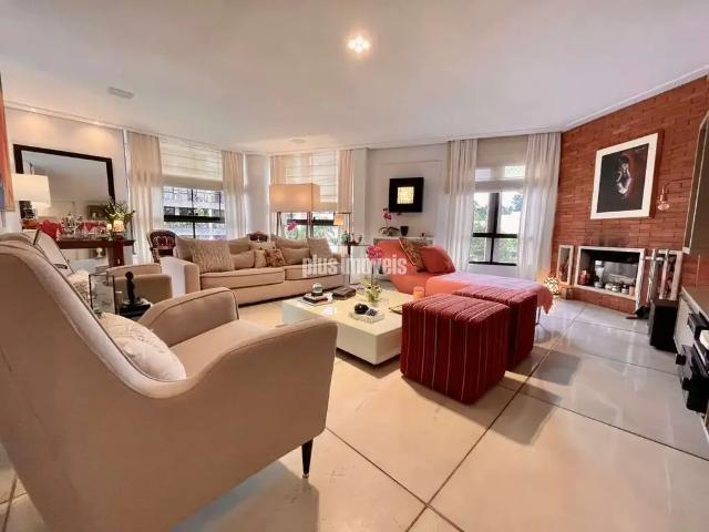 Apartamento para Venda em São Paulo/SP Real Parque 3 Quartos