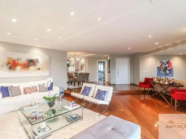 Apartamento para Venda em São Paulo/SP Real Parque 4 Quartos