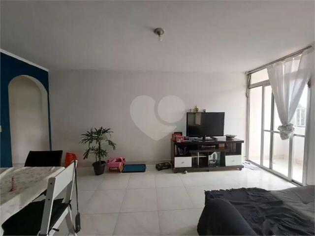 Apartamento para Venda em São Paulo/SP Tremembé 2 Quartos