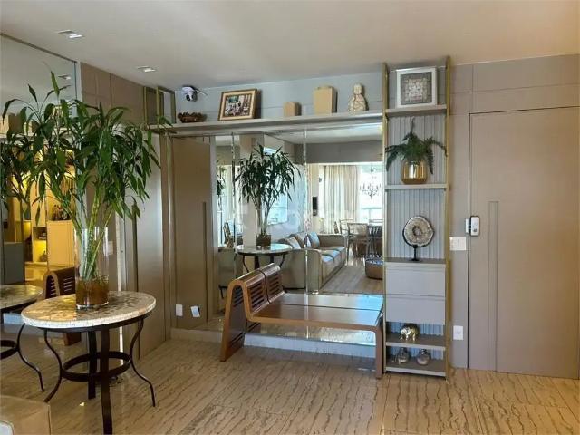 Apartamento para Venda em São Paulo/SP Vila Anastácio 3 Quartos