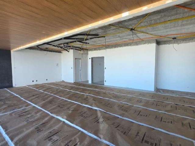Apartamento para Venda em Salvador/BA Caminho das Árvores 4 Quartos