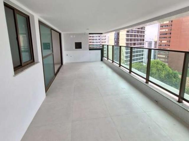 Apartamento para Venda em Salvador/BA Caminho das Árvores 4 Quartos