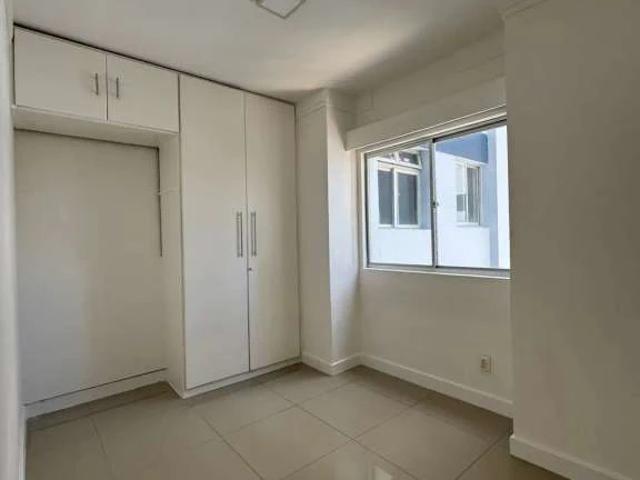 Apartamento para Venda em Salvador/BA Caminho das Árvores 3 Quartos