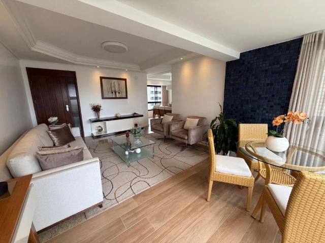 Apartamento para Venda em Salvador/BA Candeal 4 Quartos