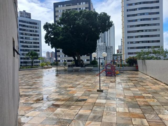 Apartamento para Venda em Salvador/BA Candeal 3 Quartos