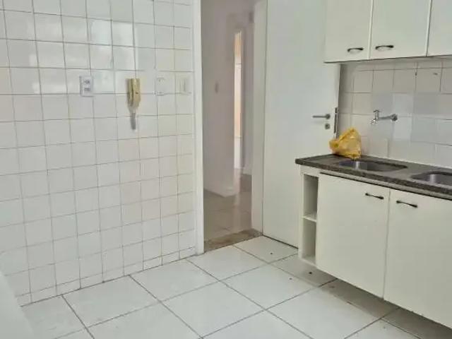 Apartamento para Venda em Salvador/BA Candeal 3 Quartos