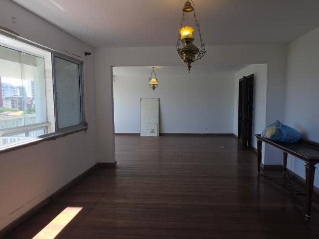 Apartamento para Venda em Salvador/BA Canela 4 Quartos