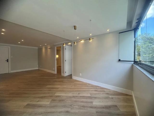 Apartamento para Venda em Salvador/BA Alphaville I 2 Quartos