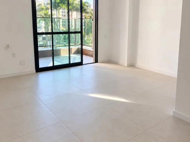 Apartamento para Venda em Salvador/BA Alphaville I 3 Quartos