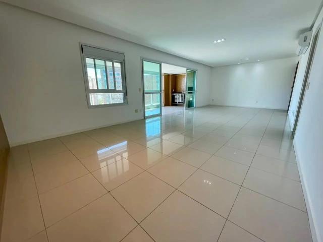 Apartamento para Venda em Salvador/BA Alphaville I 3 Quartos