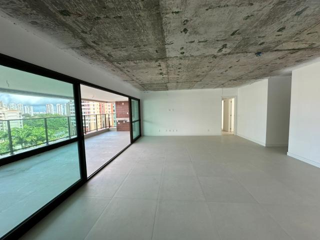Apartamento para Venda em Salvador/BA Alphaville I 4 Quartos