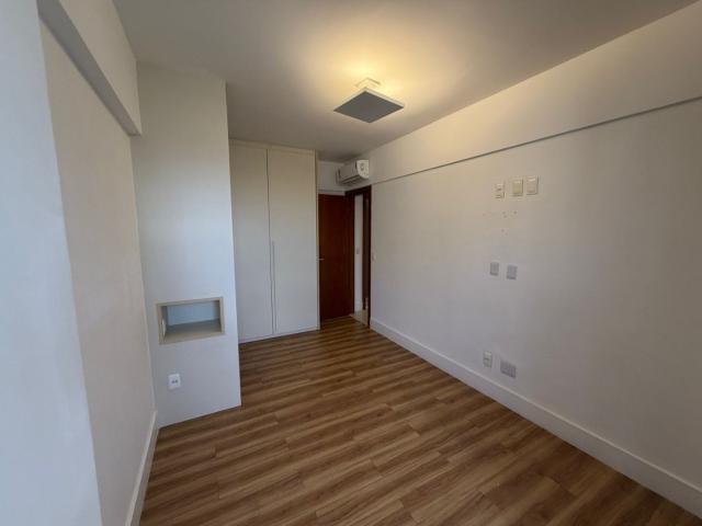 Apartamento para Venda em Salvador/BA Armação 3 Quartos