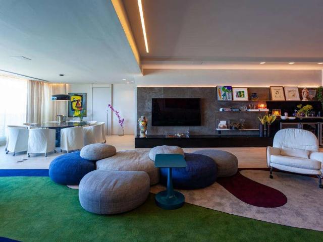 Apartamento para Venda em Salvador/BA Barra 4 Quartos