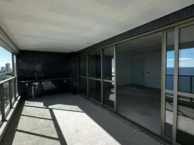 Apartamento para Venda em Salvador/BA Barra 4 Quartos
