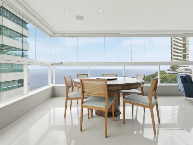 Apartamento para Venda em Salvador/BA Barra 4 Quartos