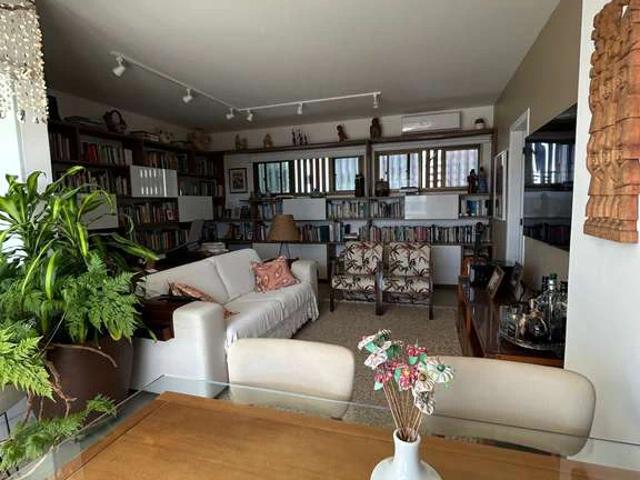 Apartamento para Venda em Salvador/BA Graça 4 Quartos