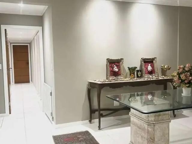 Apartamento para Venda em Salvador/BA Graça 4 Quartos