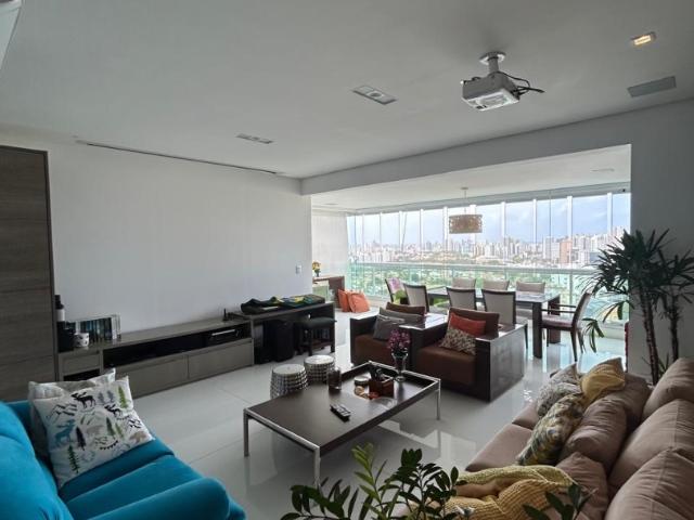 Apartamento para Venda em Salvador/BA Itaigara 3 Quartos
