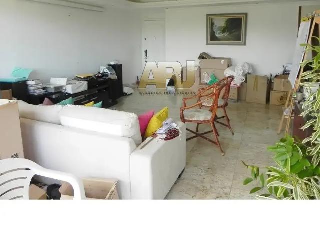 Apartamento para Venda em Salvador/BA Itaigara 4 Quartos