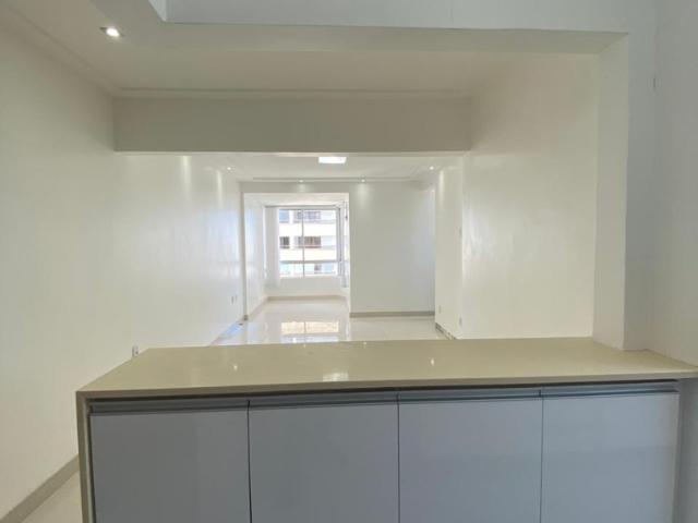 Apartamento para Venda em Salvador/BA Jardim Apipema 2 Quartos