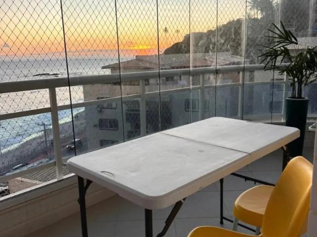 Apartamento para Venda em Salvador/BA Ondina 1 Quartos