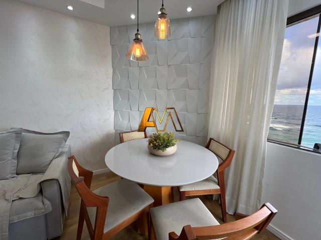 Apartamento para Venda em Salvador/BA Ondina 2 Quartos