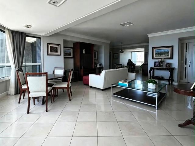 Apartamento para Venda em Salvador/BA Ondina 3 Quartos