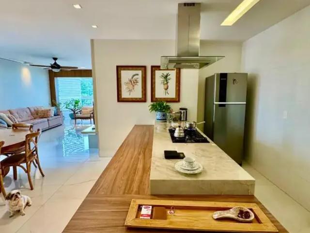 Apartamento para Venda em Salvador/BA Ondina 4 Quartos