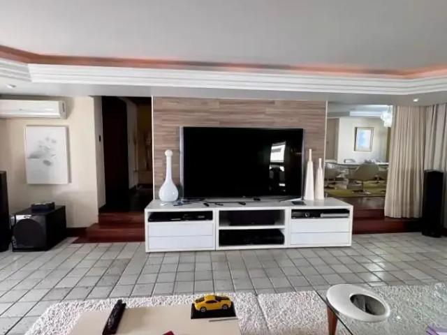 Apartamento para Venda em Salvador/BA Ondina 4 Quartos