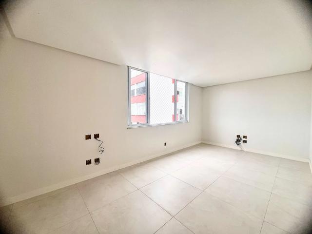 Apartamento para Venda em Salvador/BA Nazaré 4 Quartos