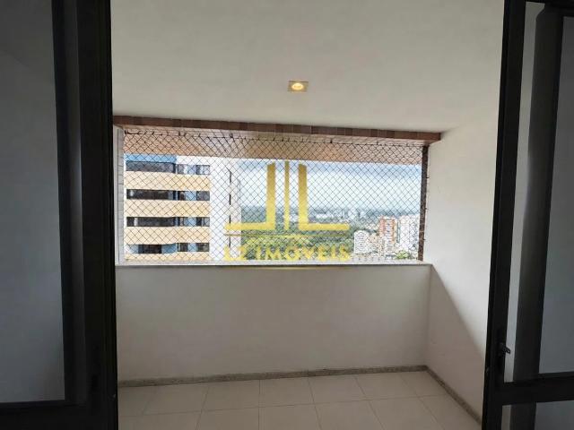 Apartamento para Venda em Salvador/BA Stiep 3 Quartos