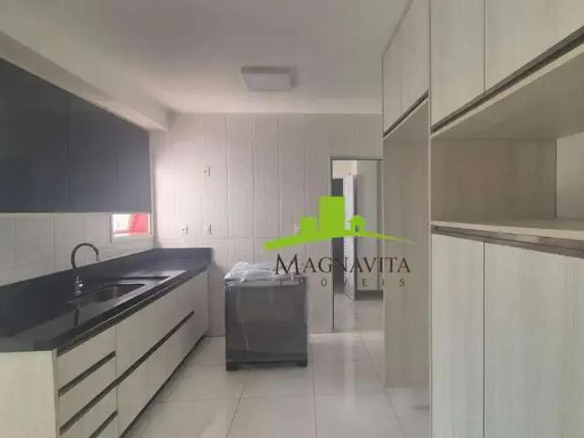 Apartamento para Venda em Salvador/BA Patamares 5 Quartos