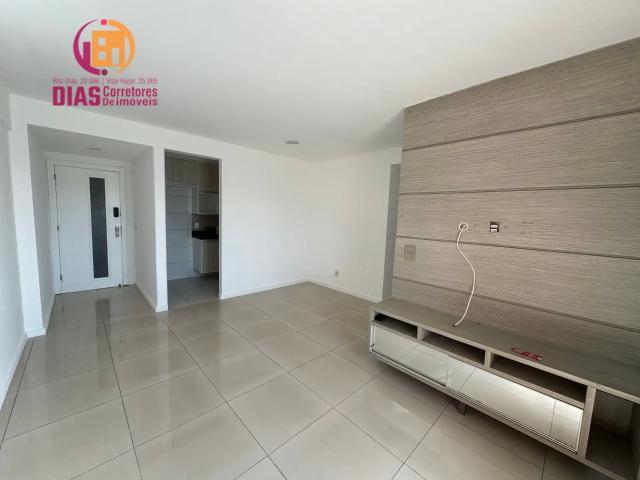 Apartamento para Venda em Salvador/BA Paralela 3 Quartos